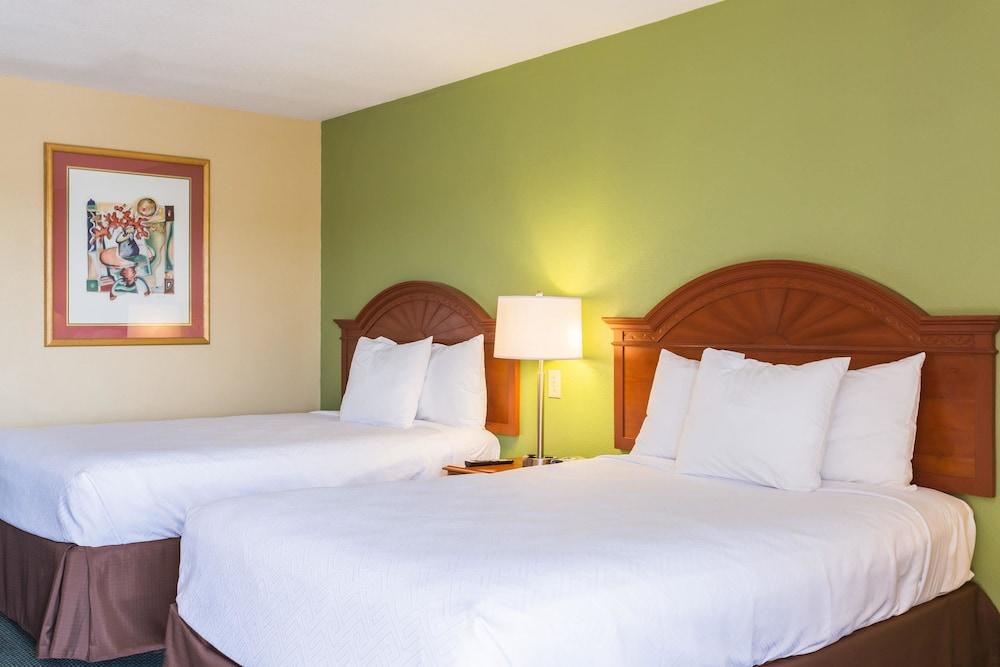 Econo Lodge White Pine Esterno foto