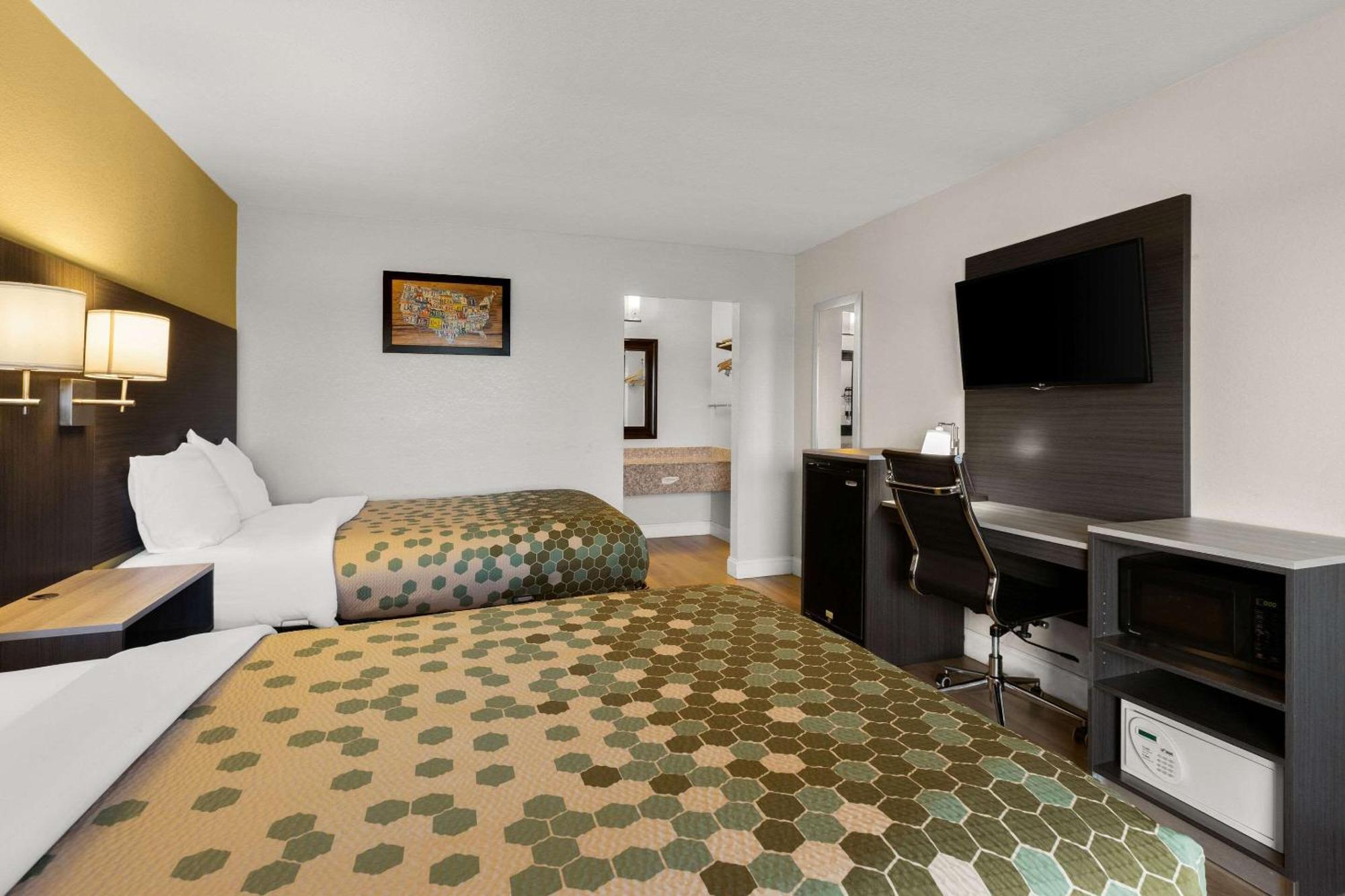 Econo Lodge White Pine Esterno foto