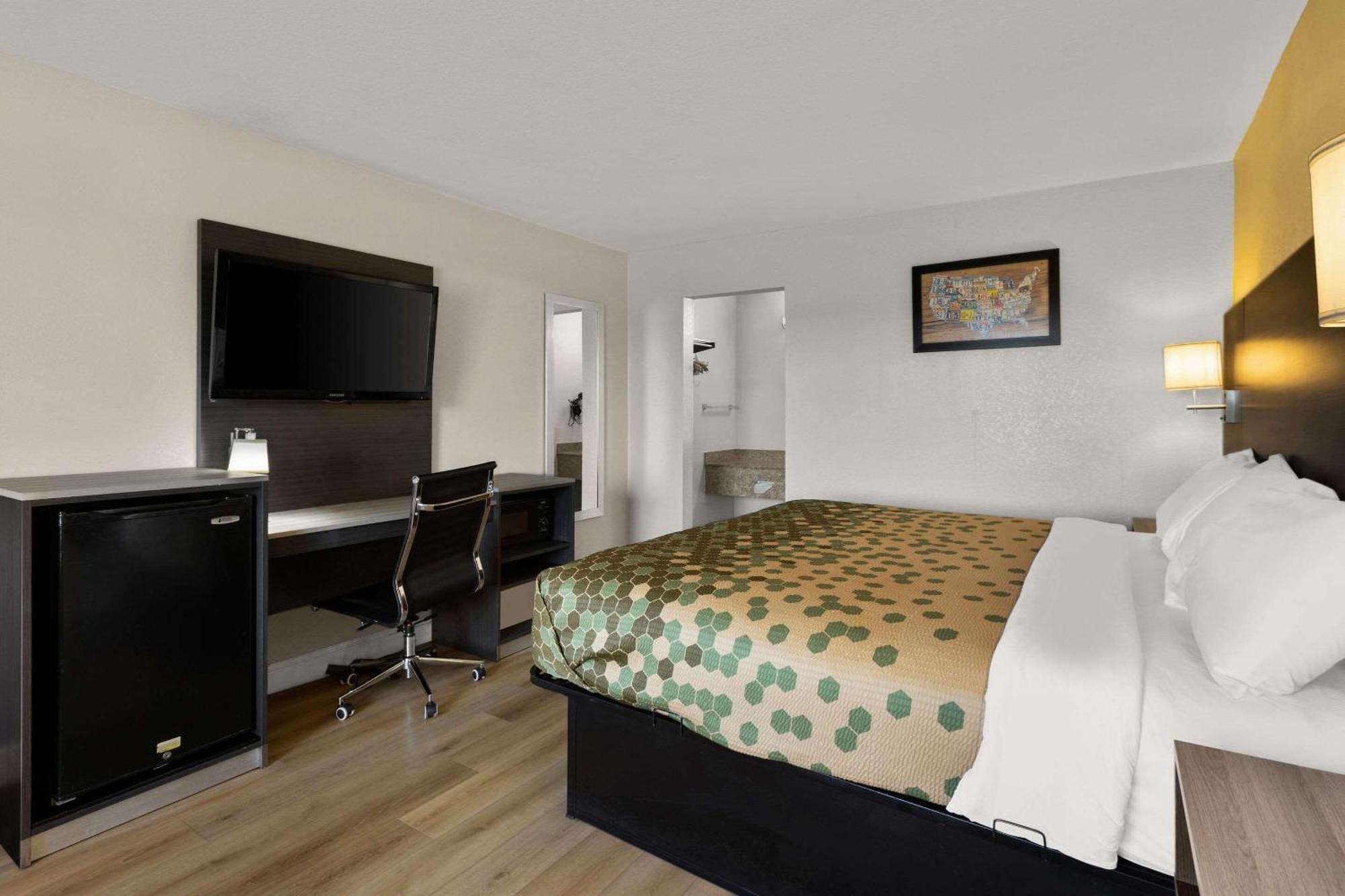 Econo Lodge White Pine Esterno foto