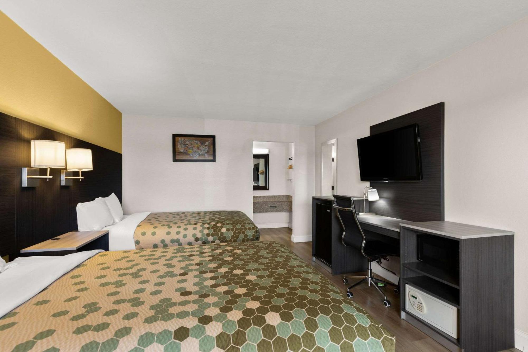 Econo Lodge White Pine Esterno foto