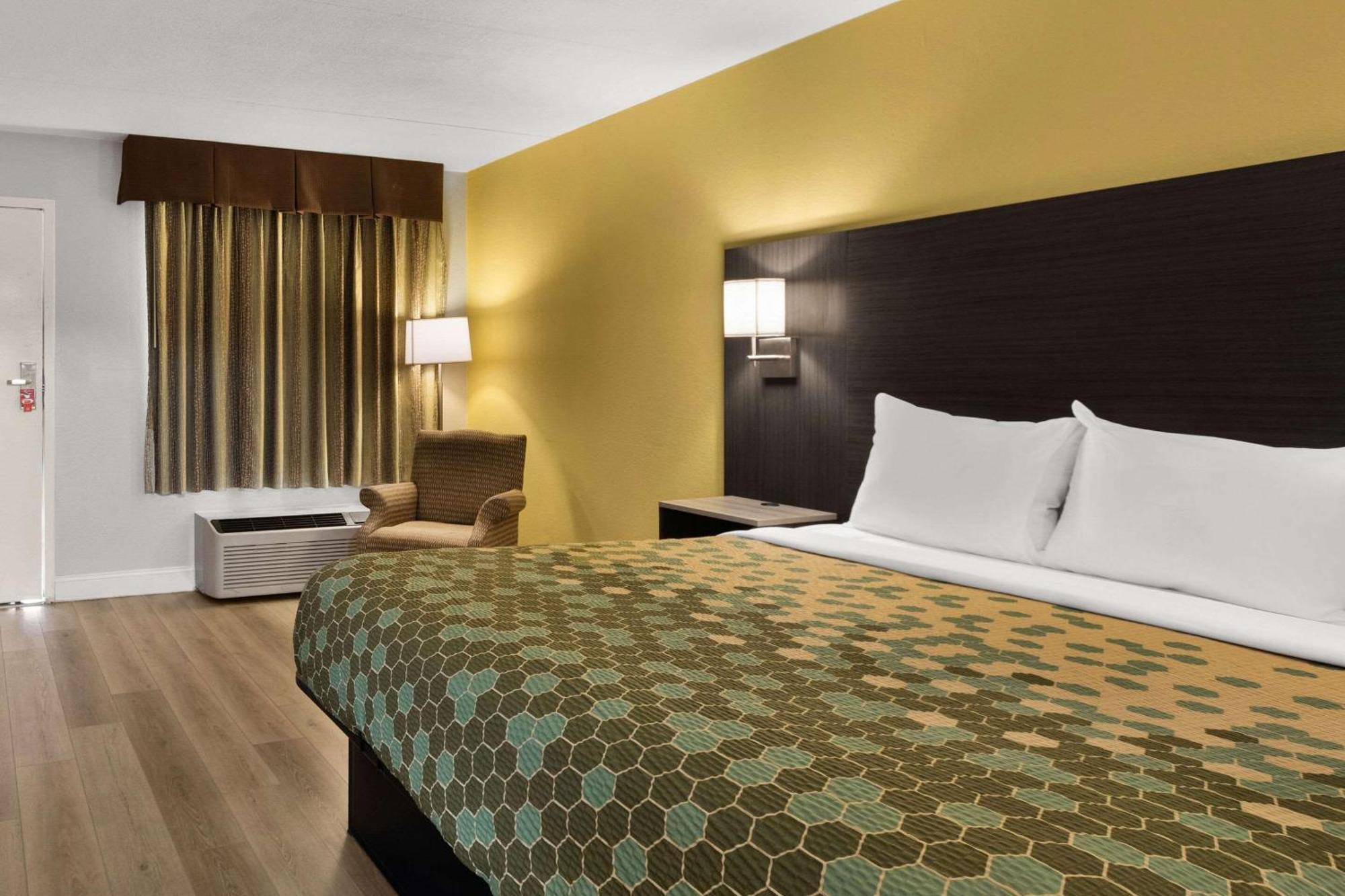 Econo Lodge White Pine Esterno foto