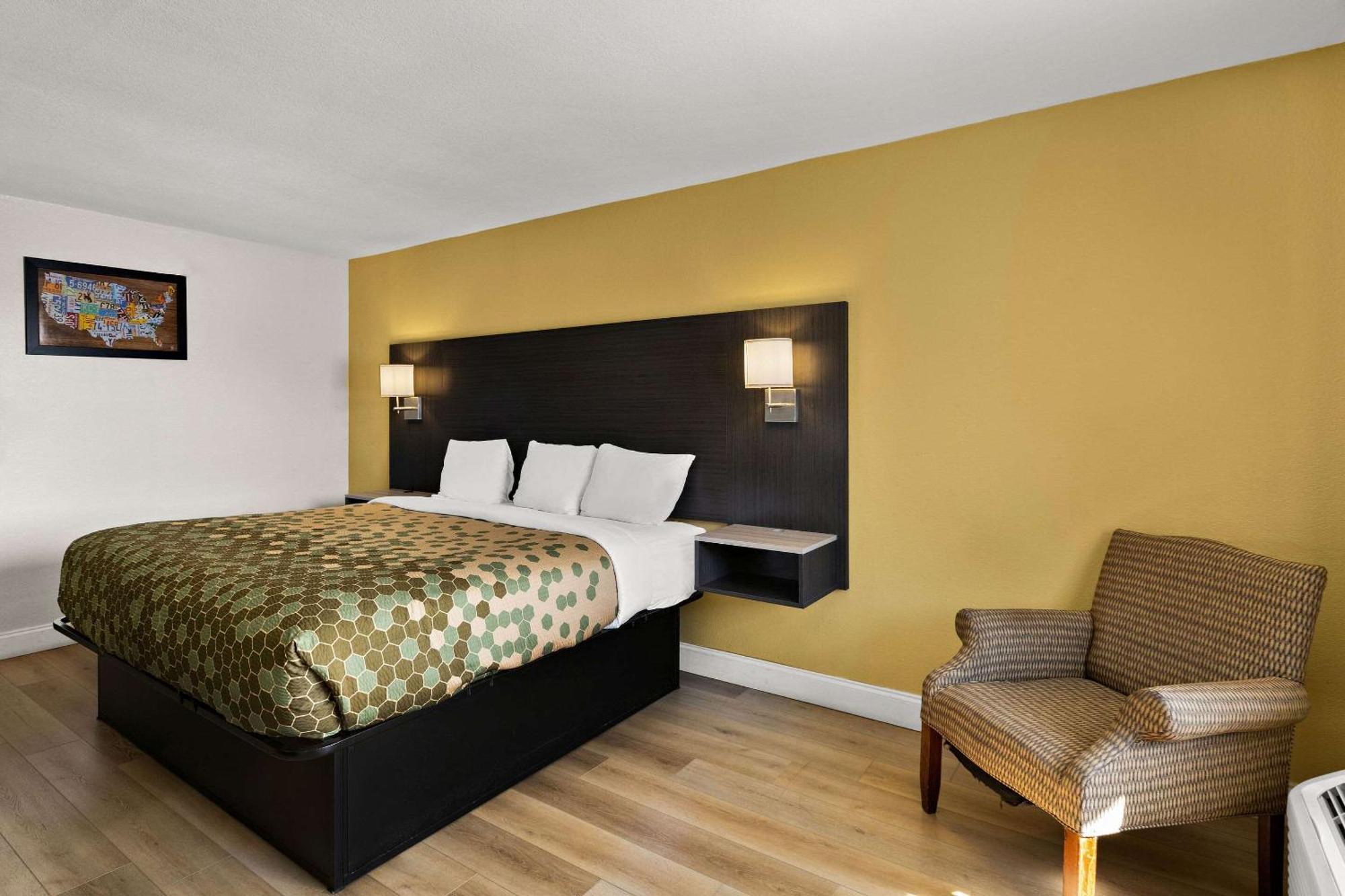 Econo Lodge White Pine Esterno foto